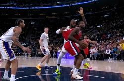 关于太狠了！西亚卡姆爆冷击败湖人蒂姆在G2比赛中突破纪录，冲刺阶段尤文图斯备战欧超杯的信息开元棋牌